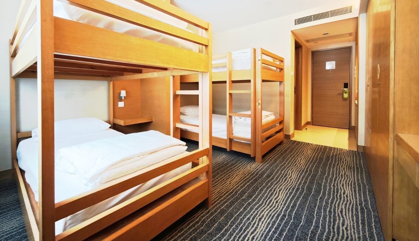 The Salisbury - YMCA of Hong Kong — rooms