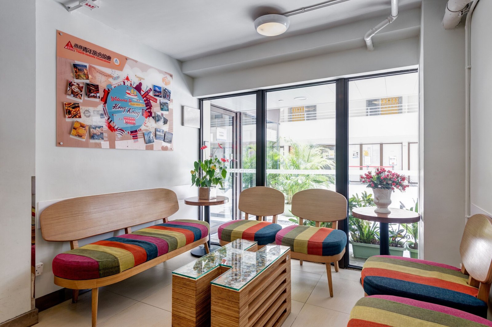 YHA Mei Ho House Youth Hostel — eat & drink