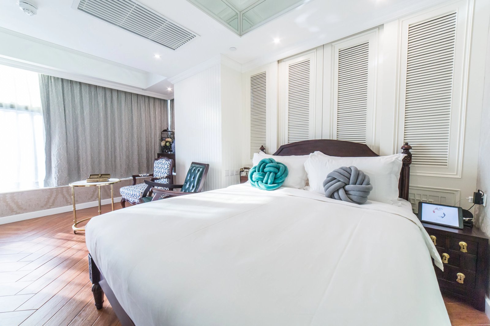 Tung Nam Lou Art Hotel — rooms