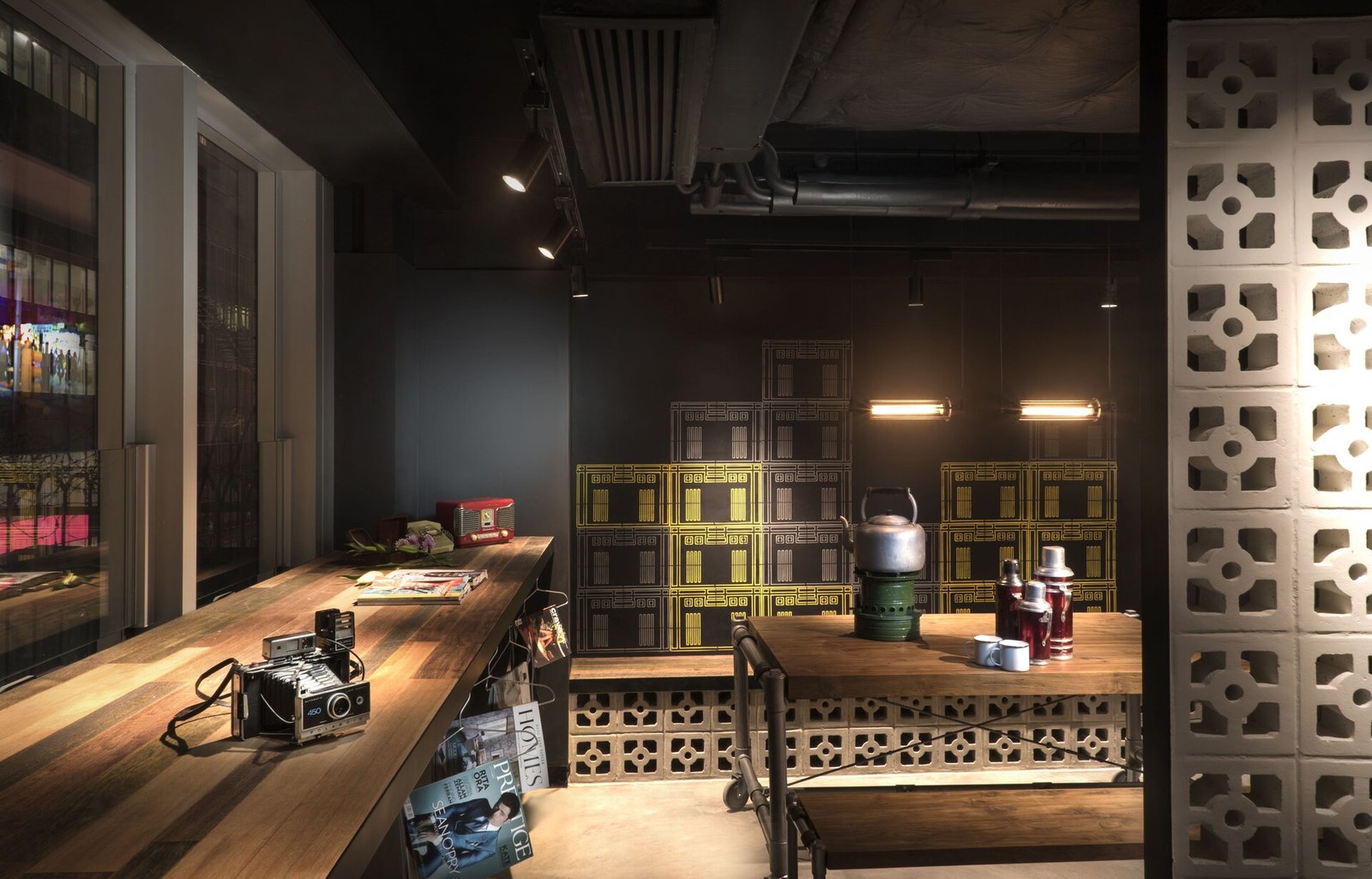 Attitude on Granville — eat & drink