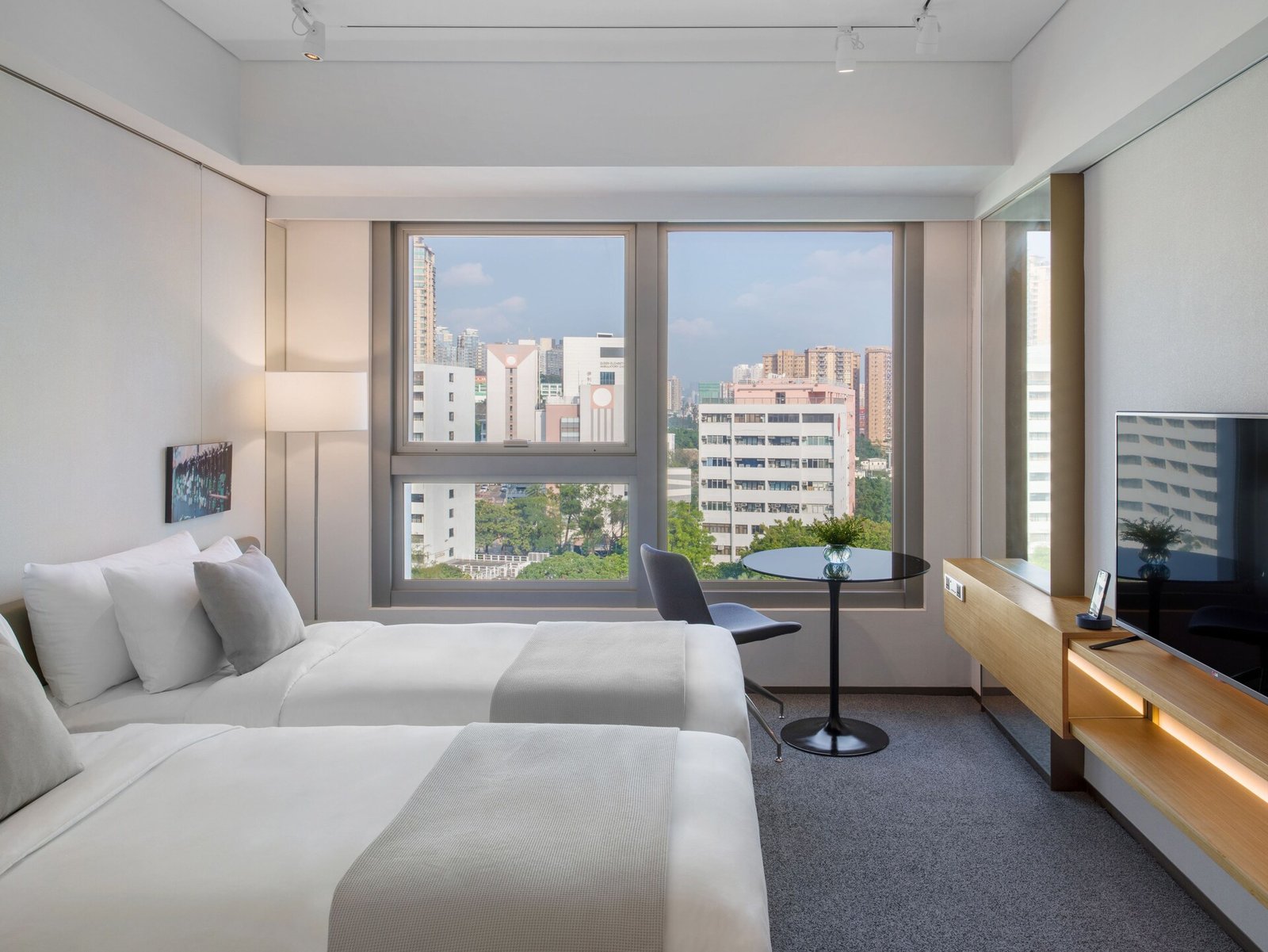 Hotel Stage — rooms