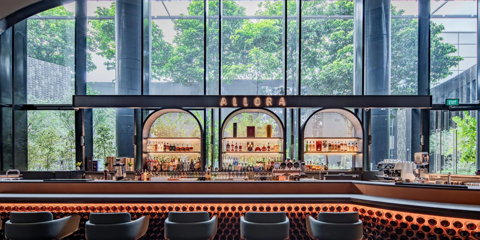 Crowne Plaza Changi Airport by IHG — eat & drink