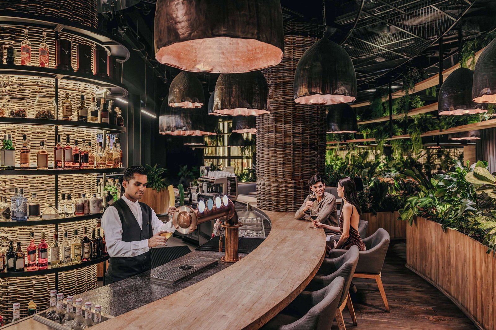 Dusit Thani Laguna Singapore — eat & drink