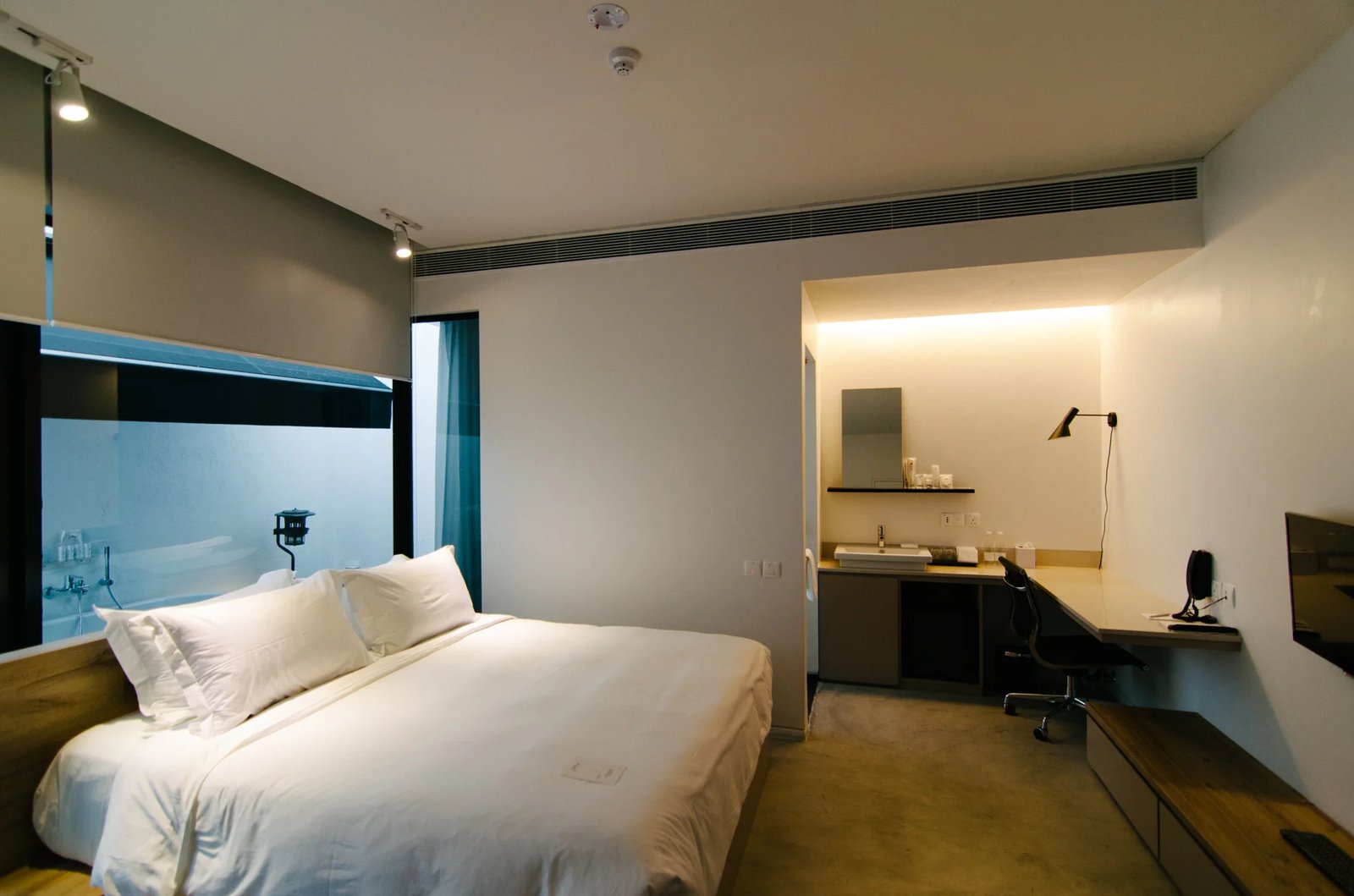 Lloyd's Inn — rooms