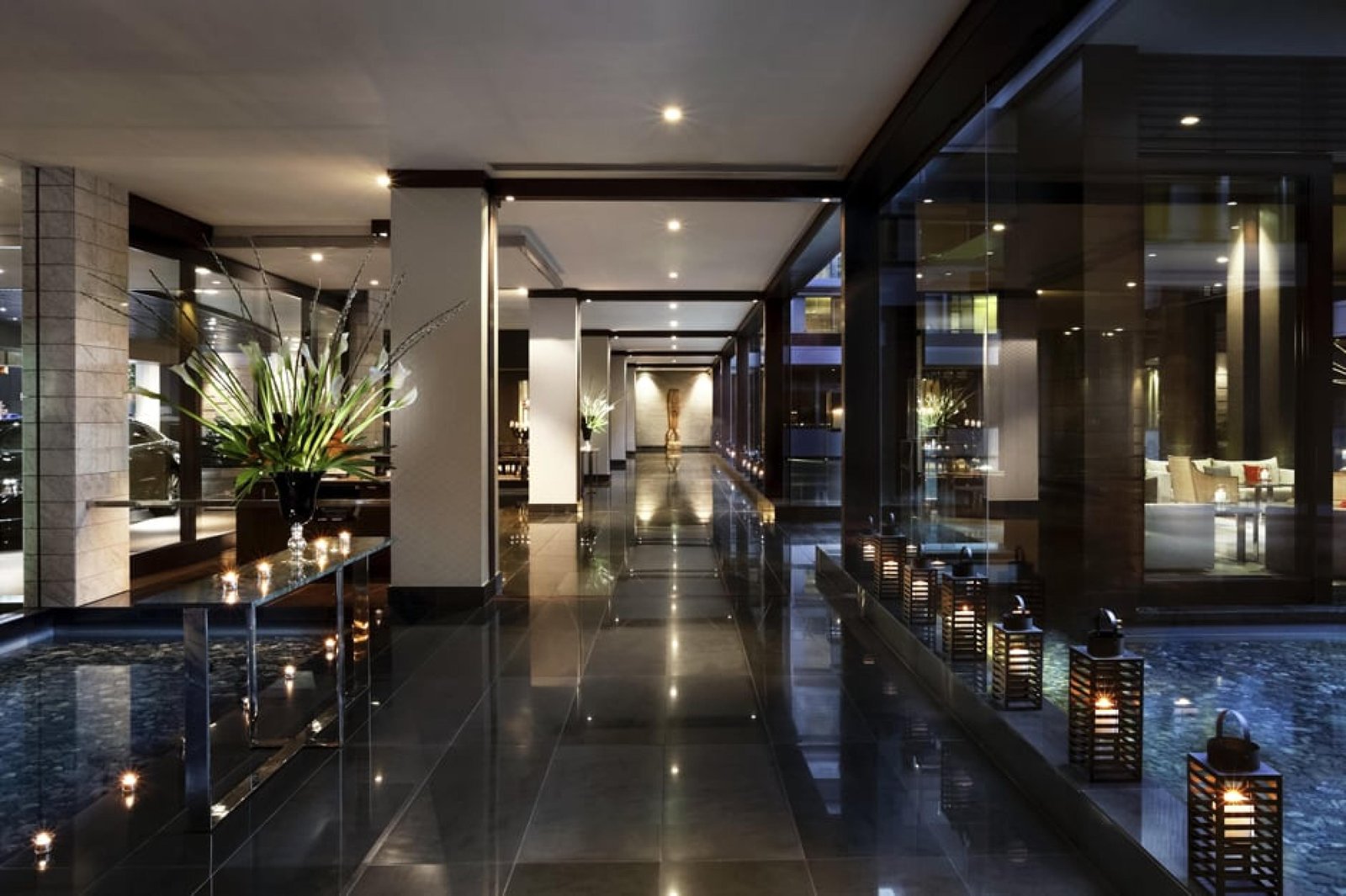 Sofitel Auckland Viaduct Harbour — vibe