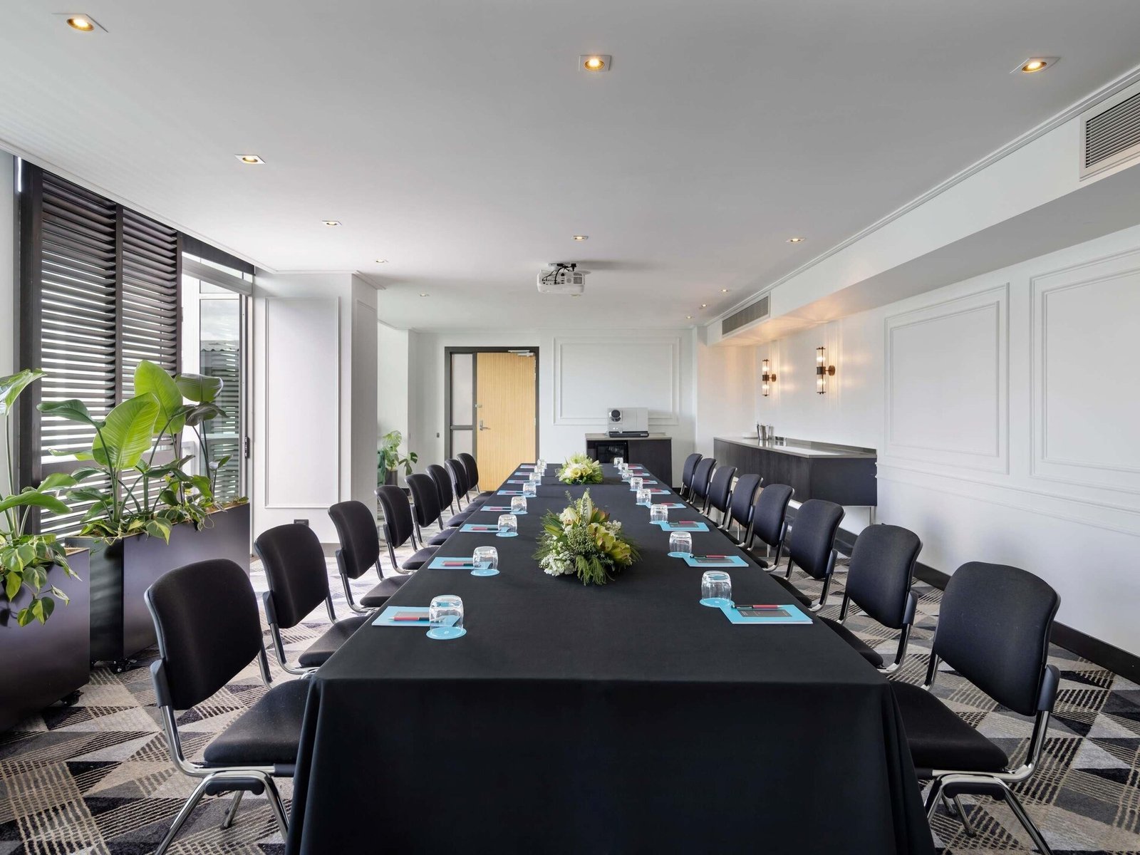 Sofitel Auckland Viaduct Harbour — rooms