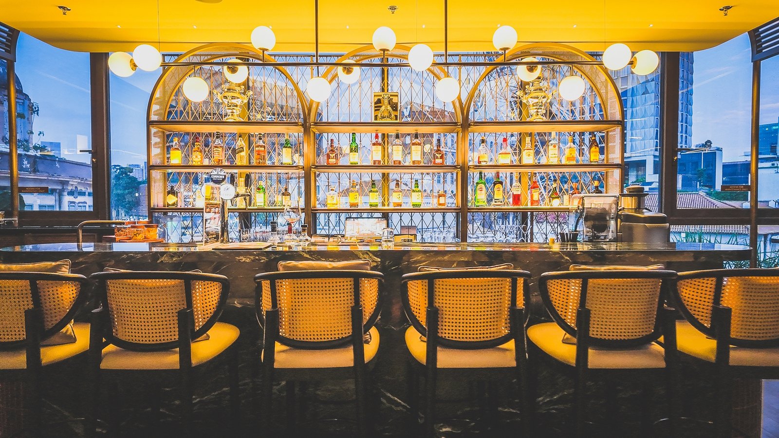 Varel Singapore, a Tribute Portfolio Hotel, at the table