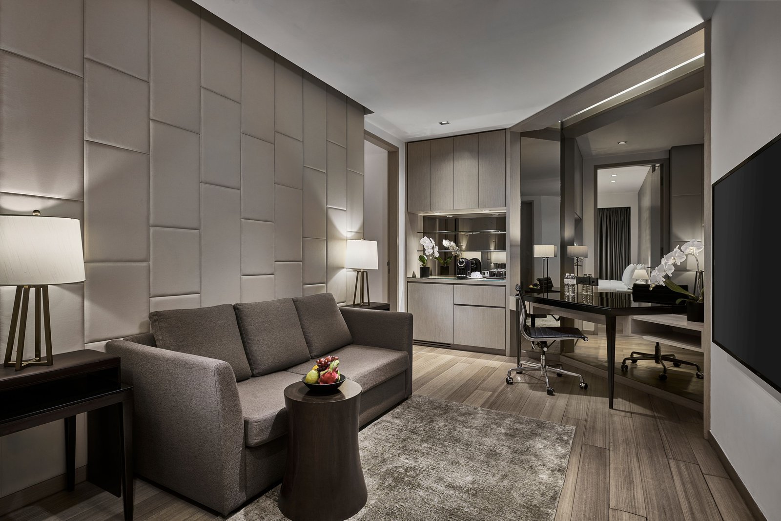 Singapore Marriott Tang Plaza Hotel — eat & drink