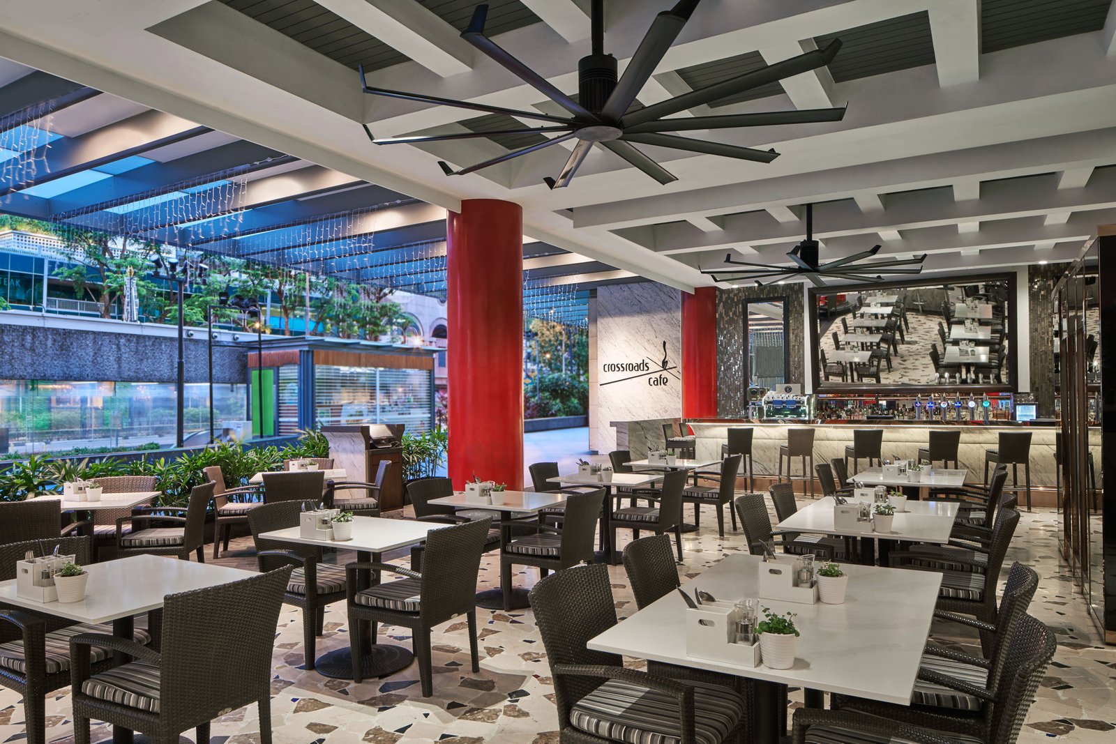 Singapore Marriott Tang Plaza Hotel — eat & drink