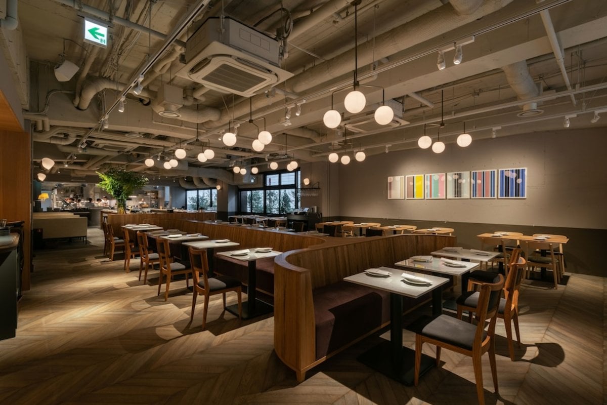 The Knot Tokyo Shinjuku, at the table