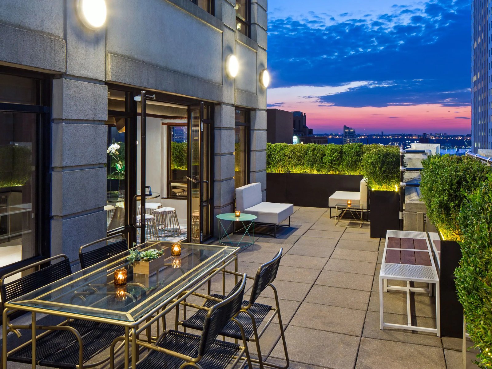 The Time New York - JDV by Hyatt, vibe