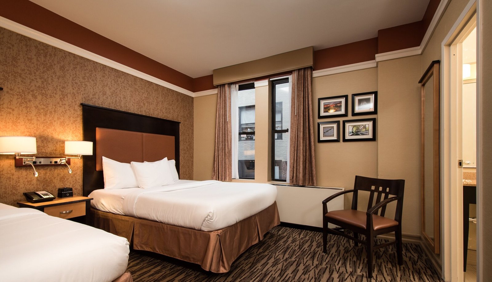 The Hotel at Fifth Avenue, rooms