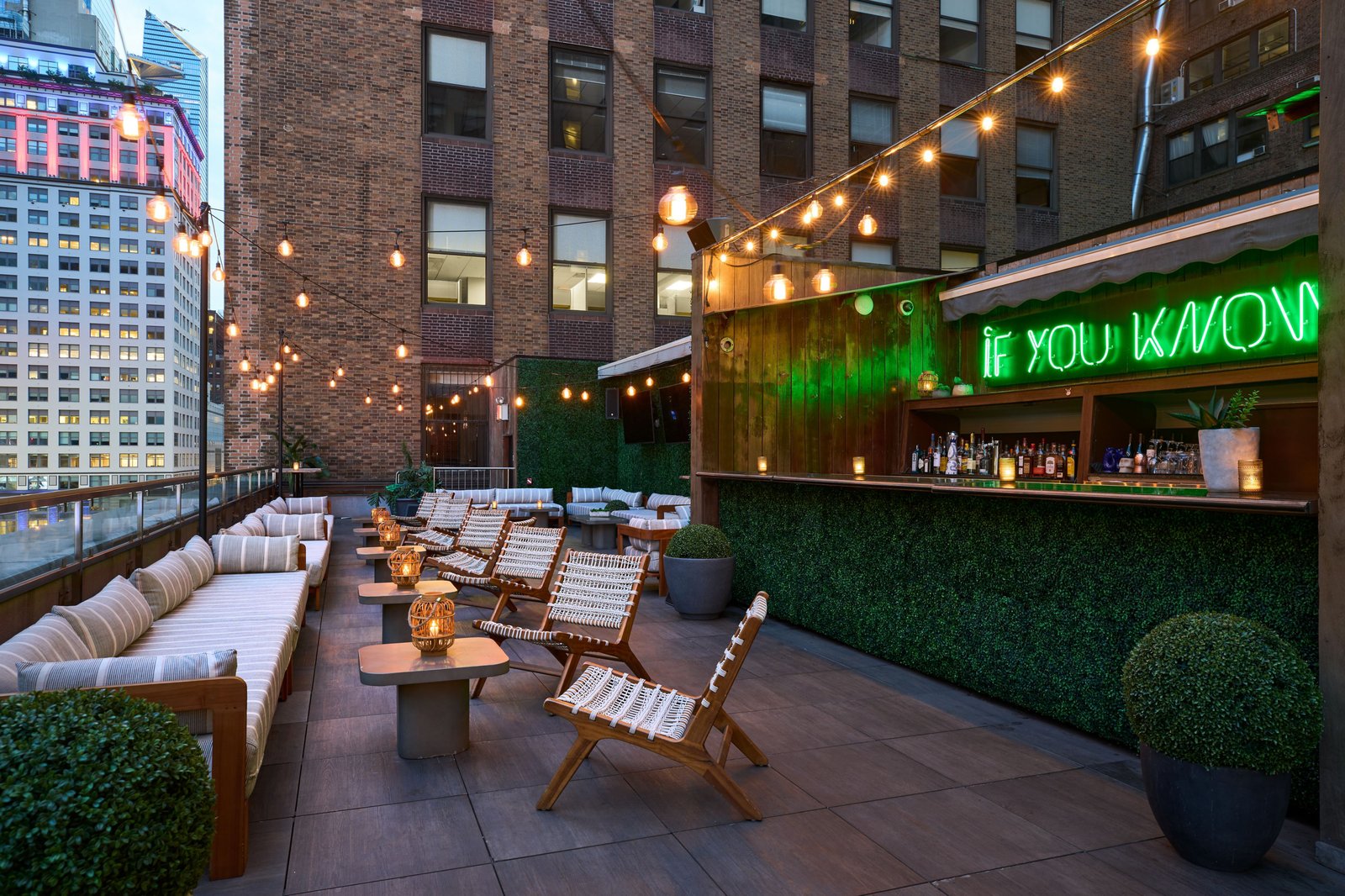 Renaissance New York Midtown Hotel, eat & drink