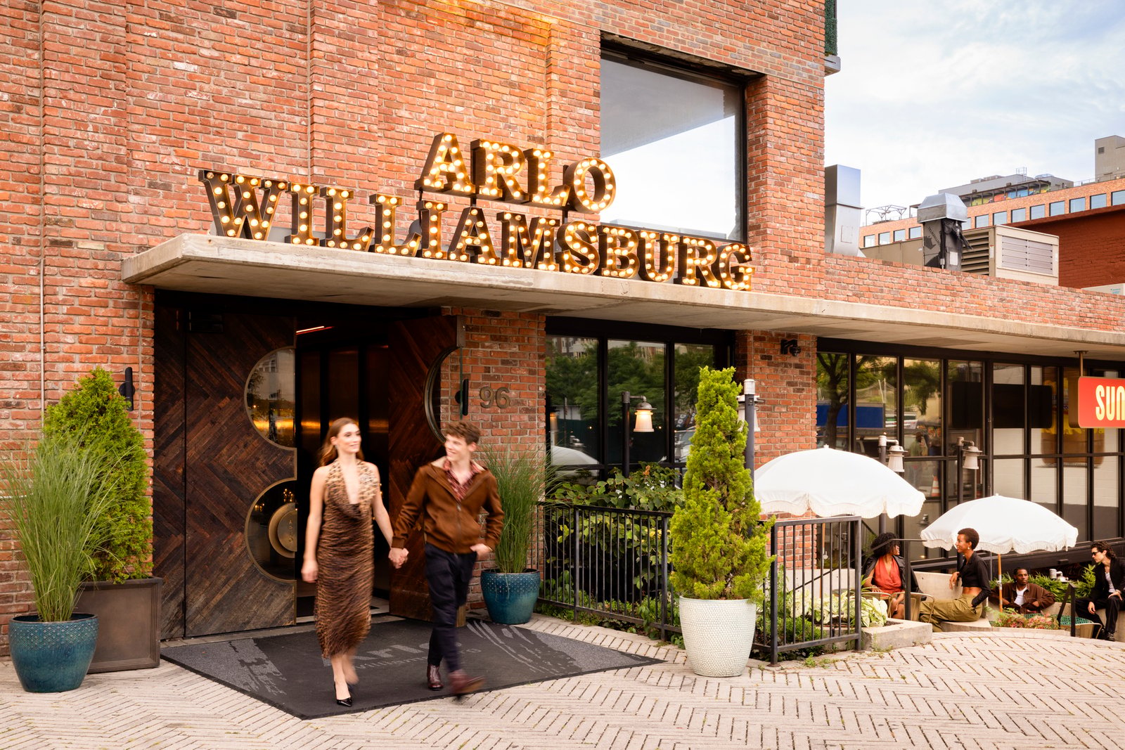 Arlo Williamsburg, backstory