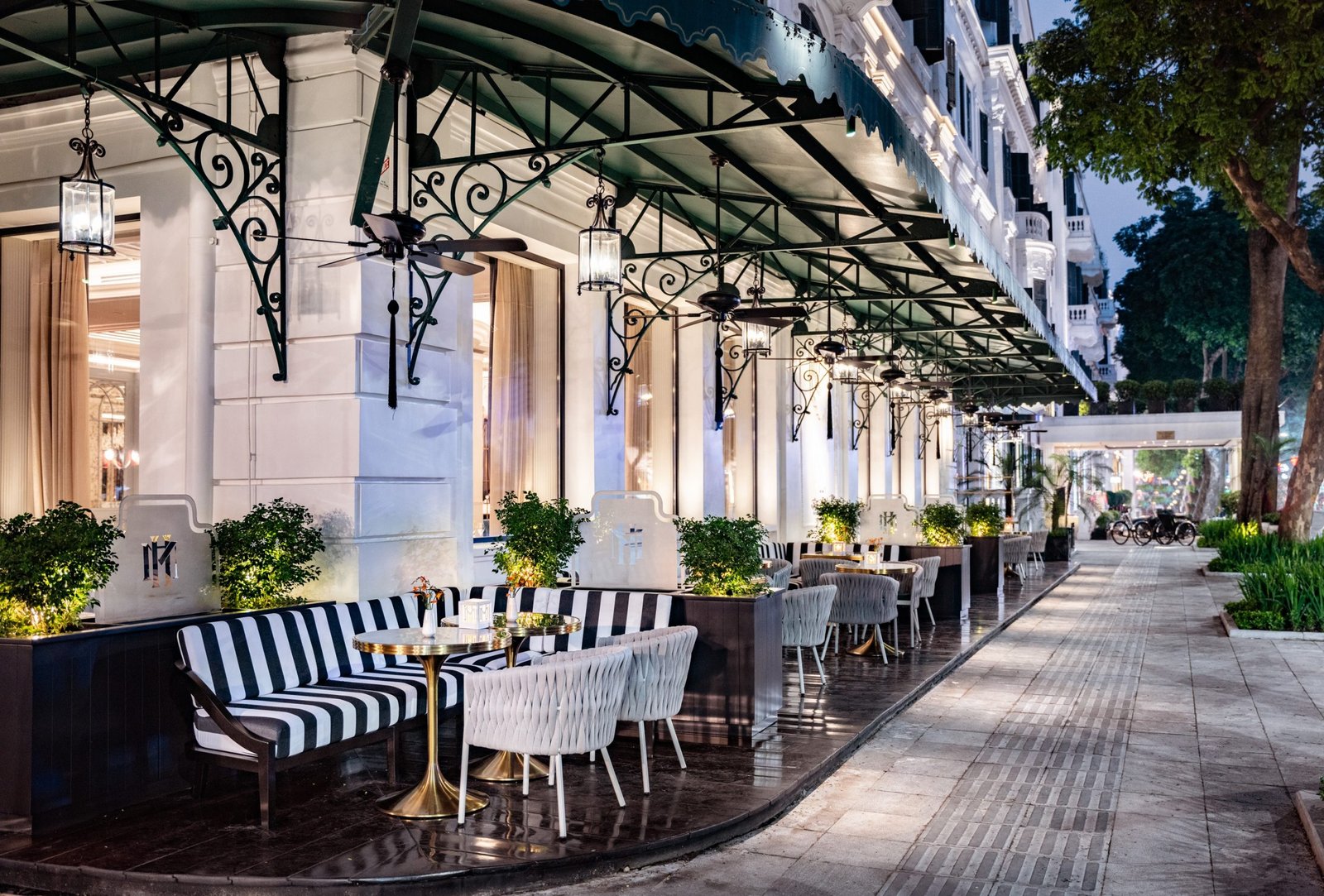 Sofitel Legend Metropole Hanoi, eat & drink
