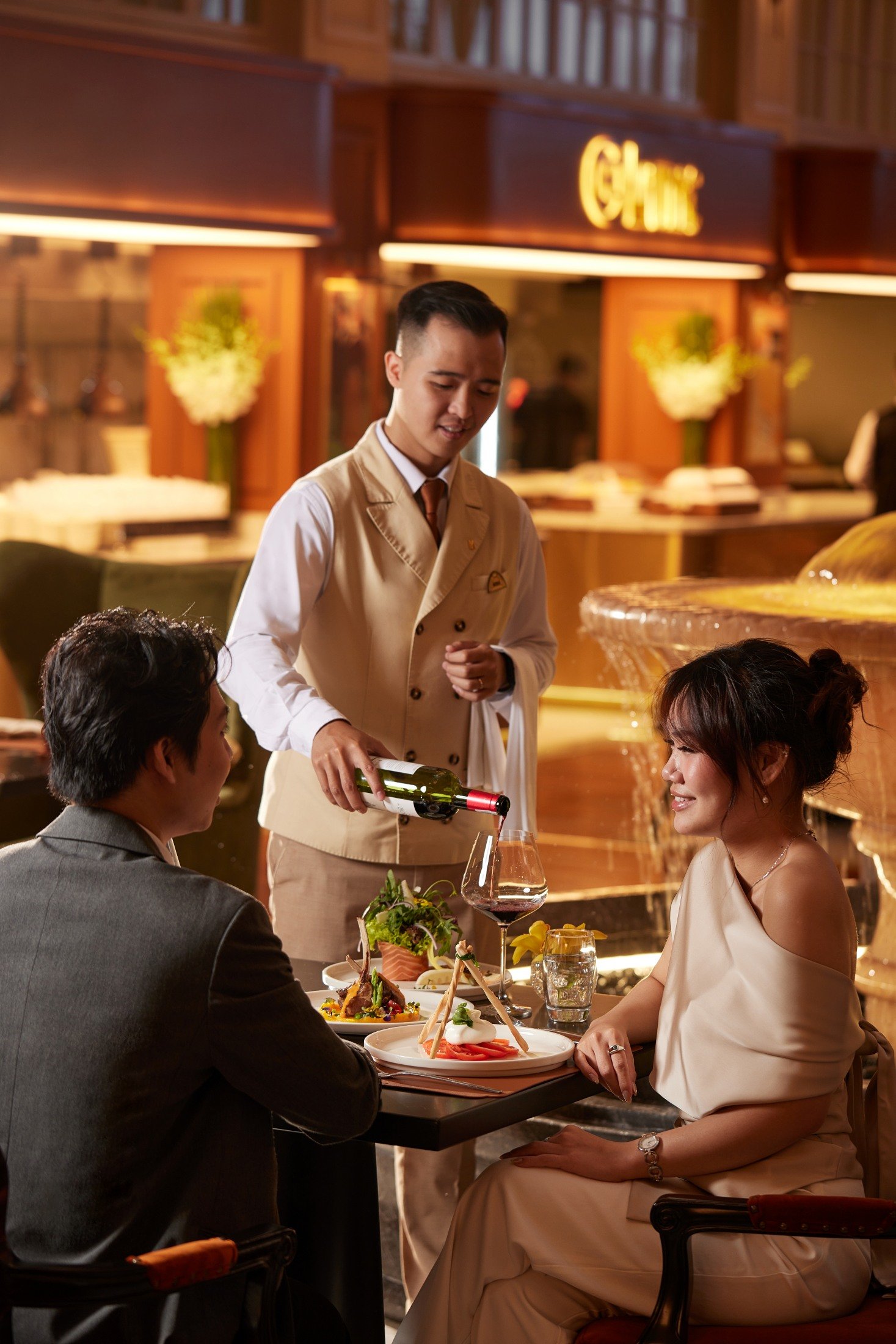 Hotel de l'Opera Hanoi MGallery, café lautrec