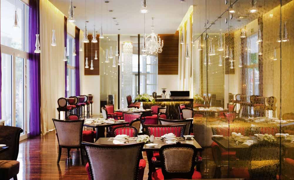 Hotel de l'Opera Hanoi MGallery, at the table