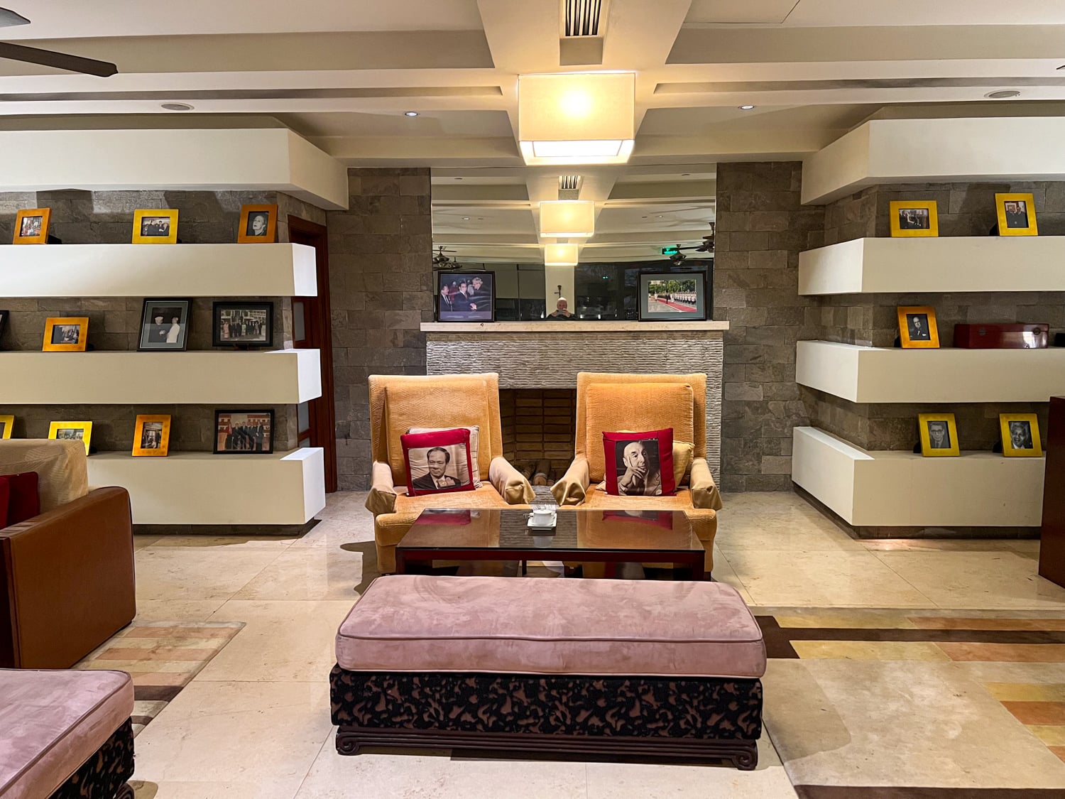 InterContinental Hanoi Westlake, vibe