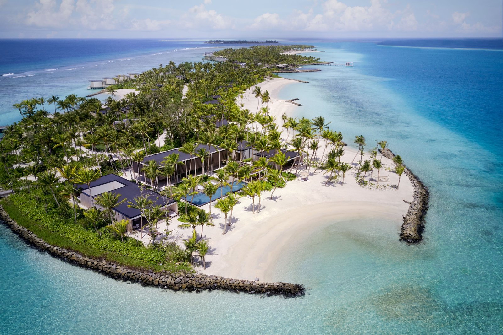 The Ritz-Carlton Maldives, Fari Islands, vibe