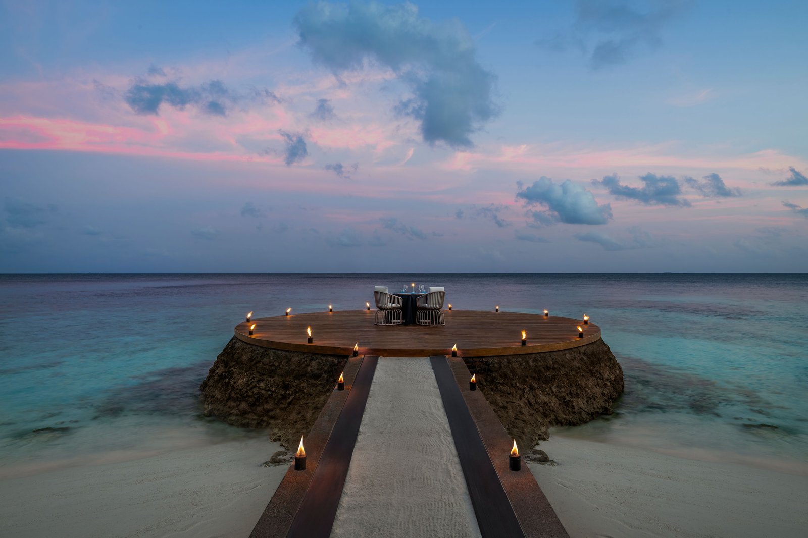 W Maldives, eat & drink