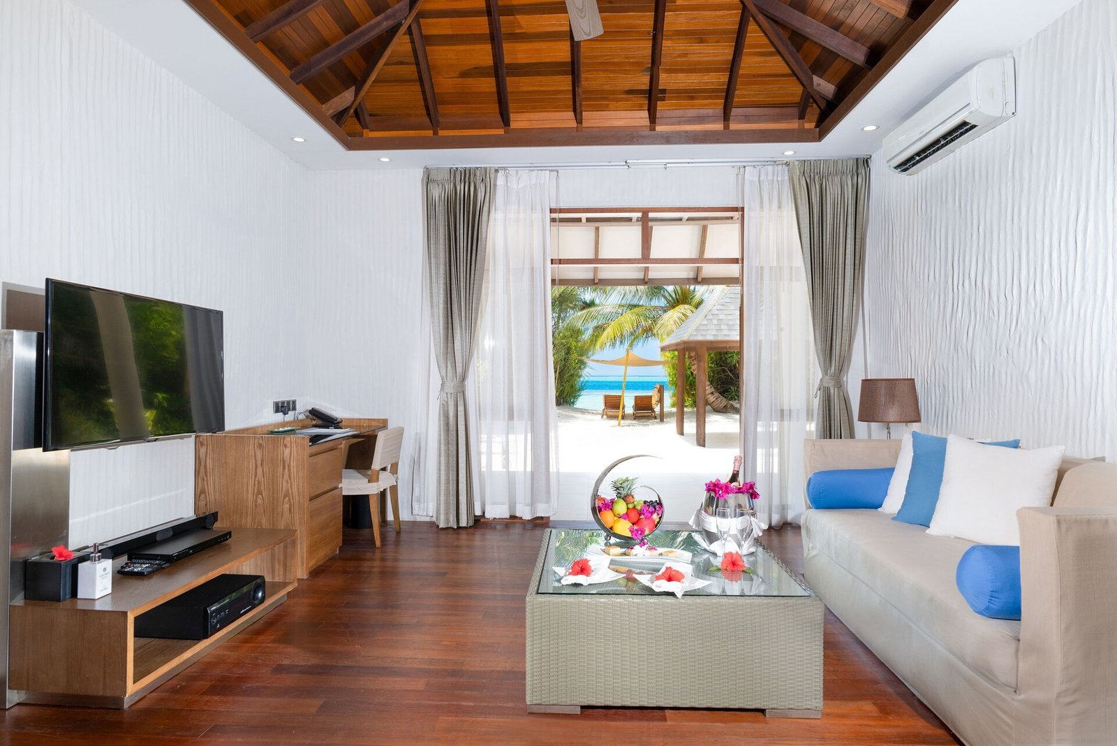 Hideaway Beach Resort and Spa, rooms