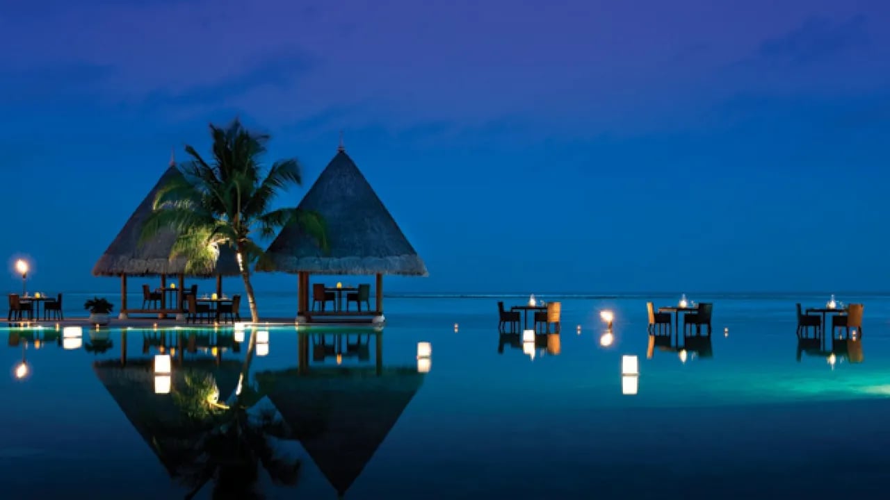 Four Seasons Resort Maldives at Kuda Huraa, the pool