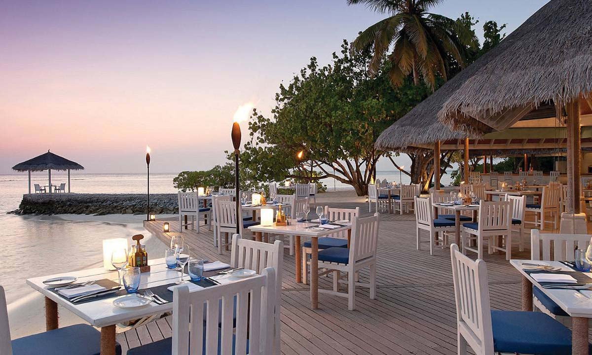 Four Seasons Resort Maldives at Kuda Huraa, eat & drink