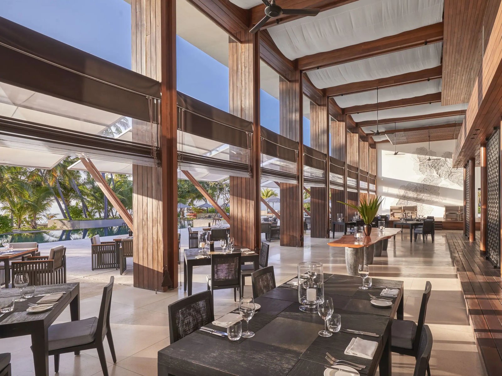 Park Hyatt Maldives Hadahaa, eat & drink