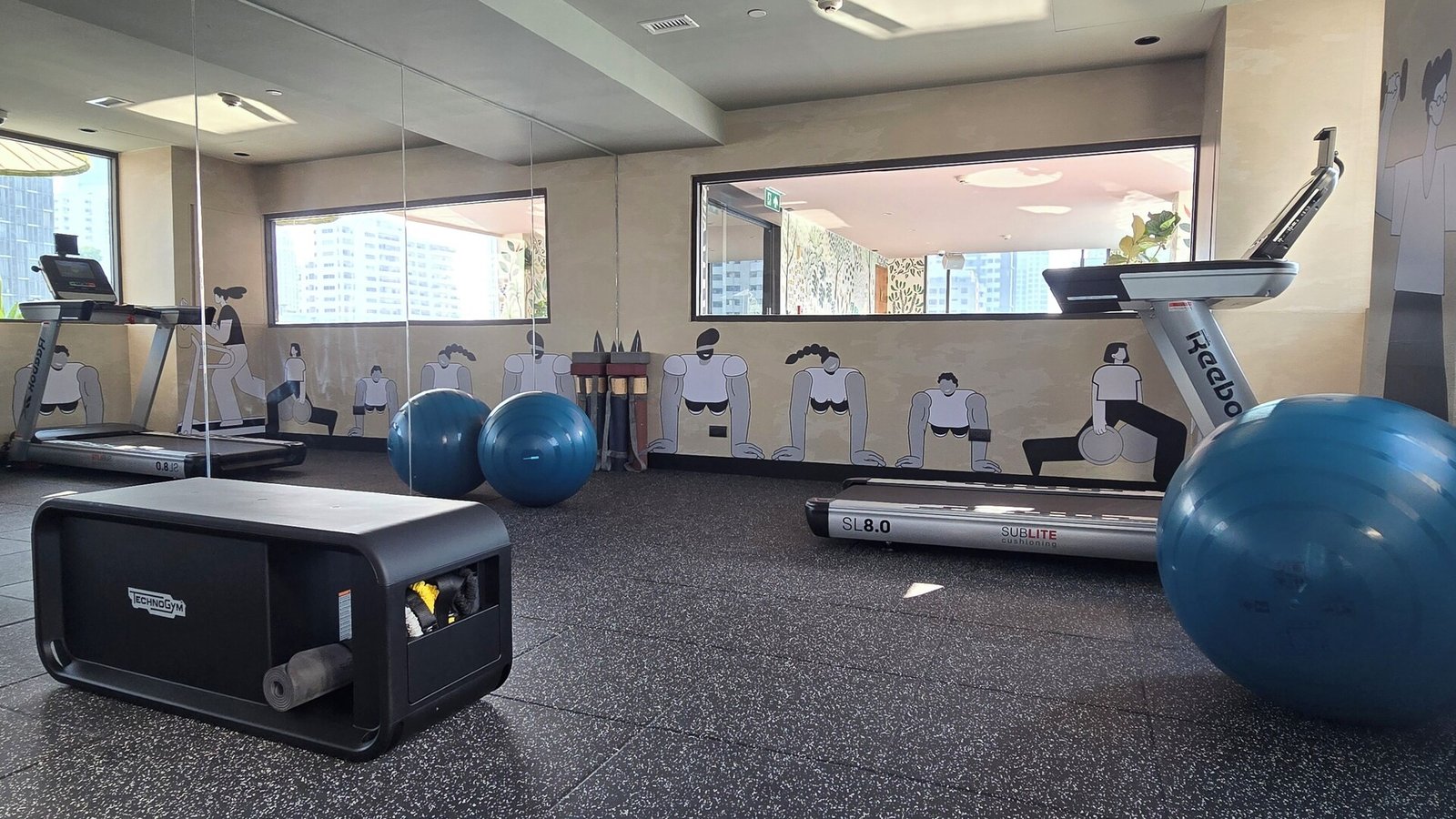 Public House Bangkok, the gym