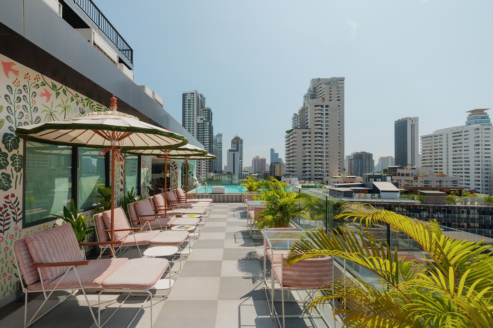 Public House Bangkok — vibe