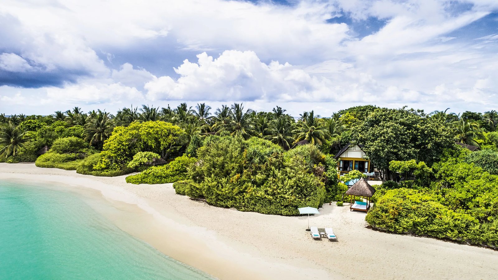 Four Seasons Resort Maldives at Landaa Giraavaru, vibe