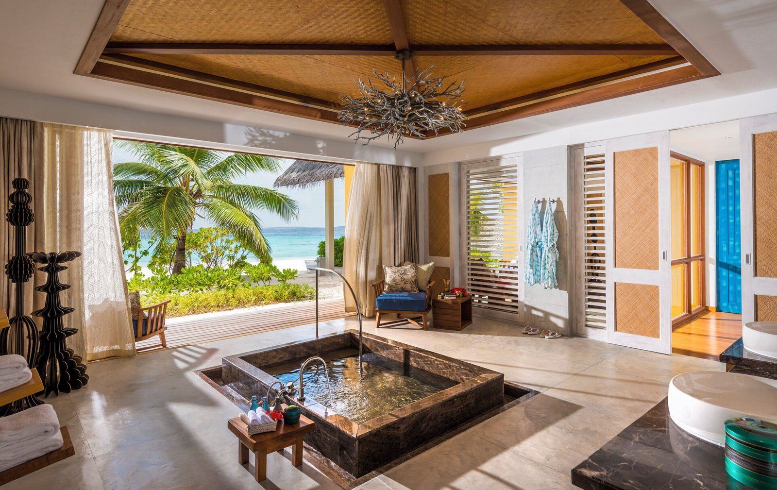 Four Seasons Resort Maldives at Landaa Giraavaru, rooms