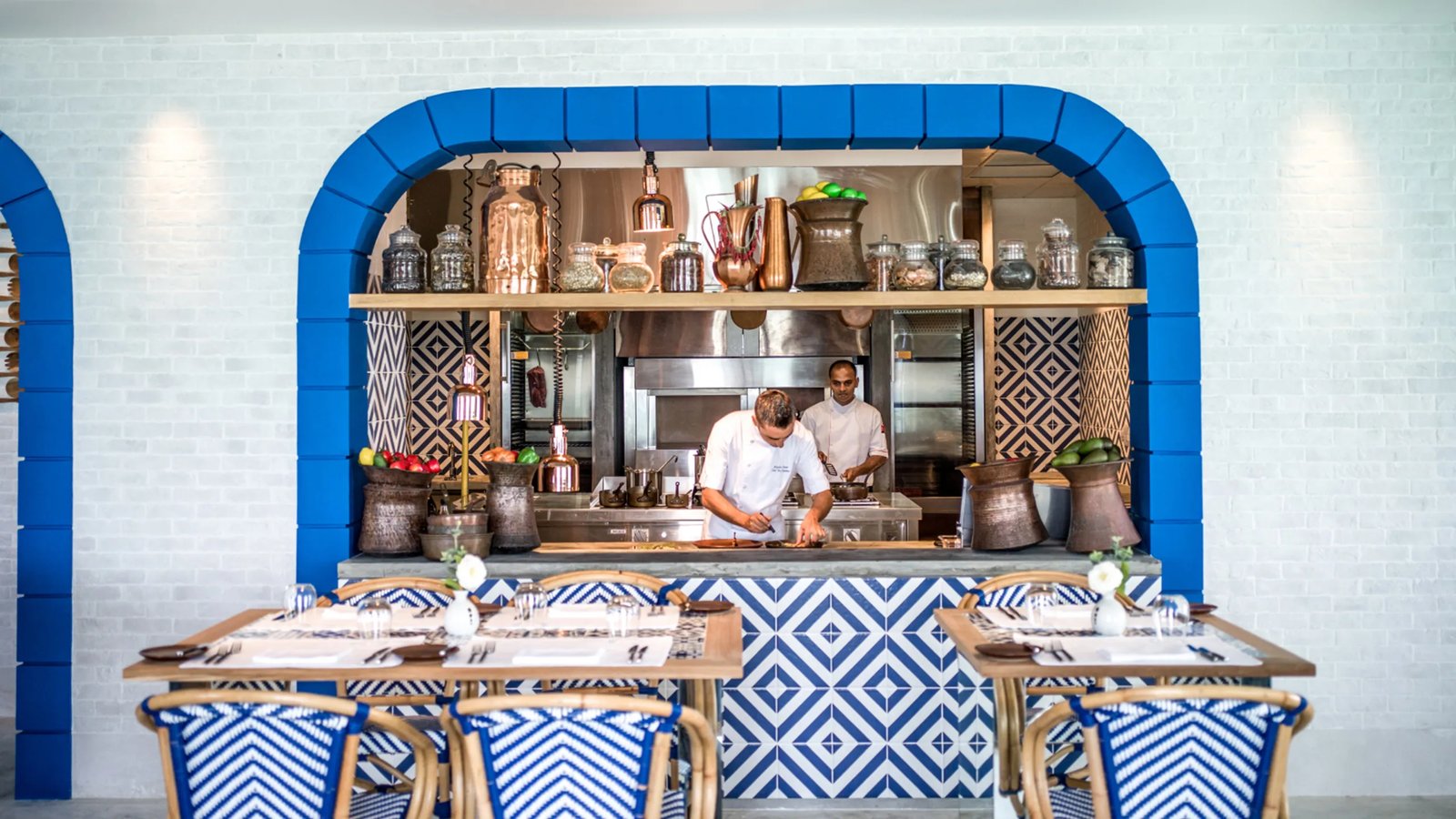 InterContinental Maldives Maamunagau Resort, eat & drink