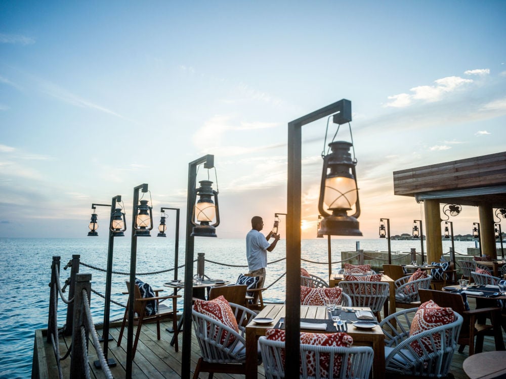 InterContinental Maldives Maamunagau Resort, eat & drink