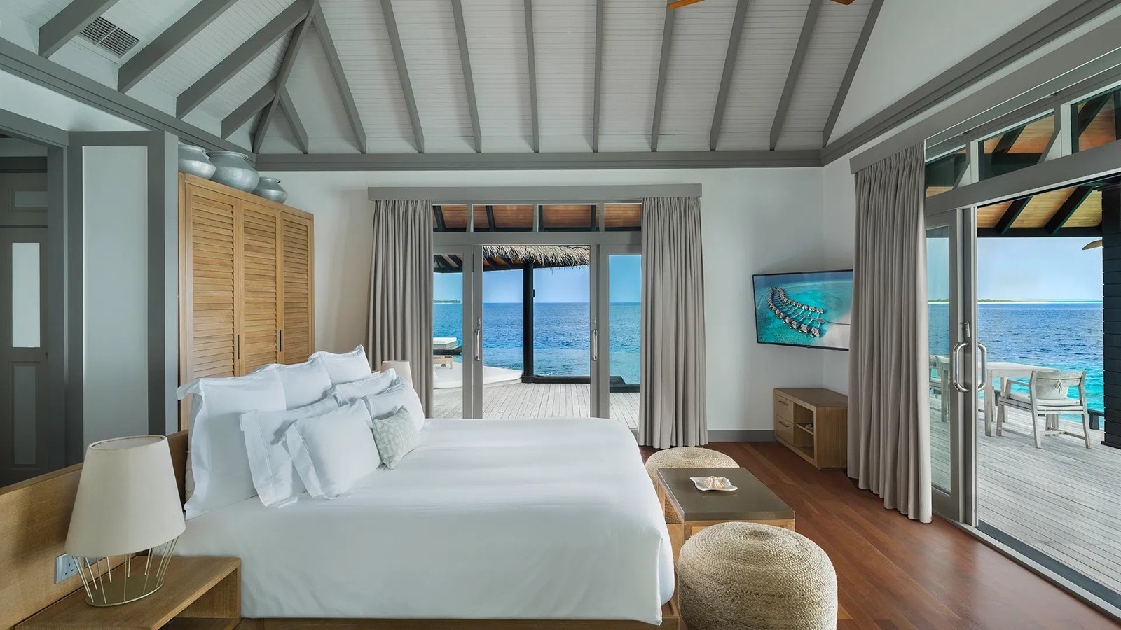 JA Manafaru, rooms