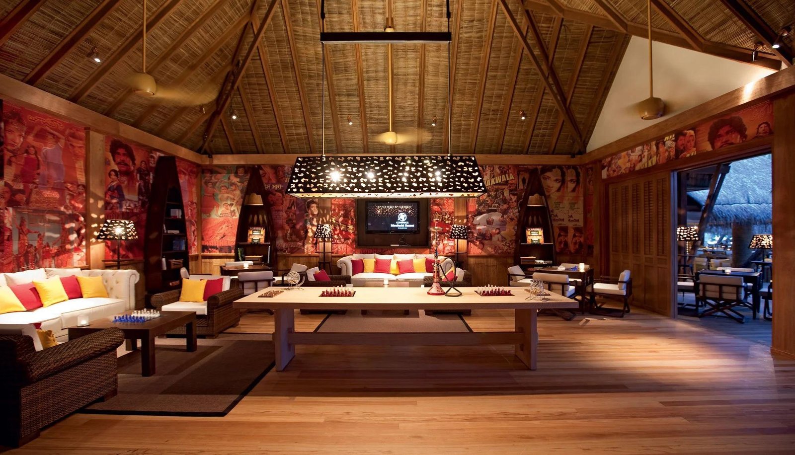 Constance Halaveli Maldives, eat & drink