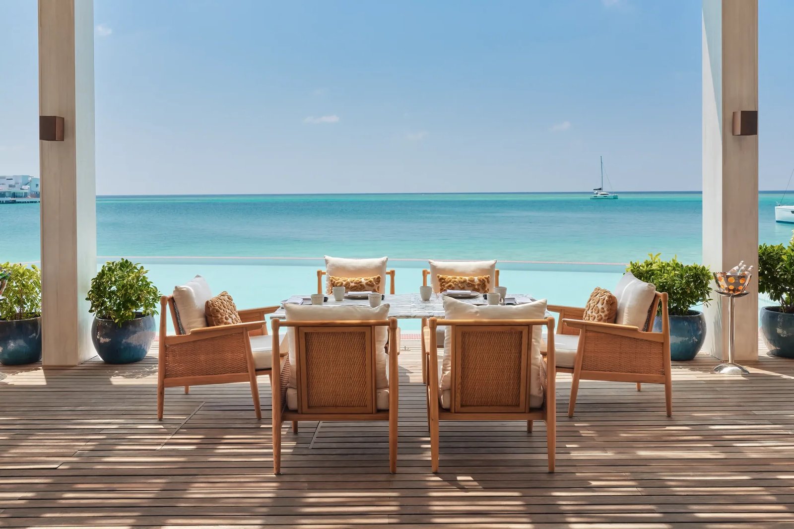 Jumeirah Olhahali Island, vibe