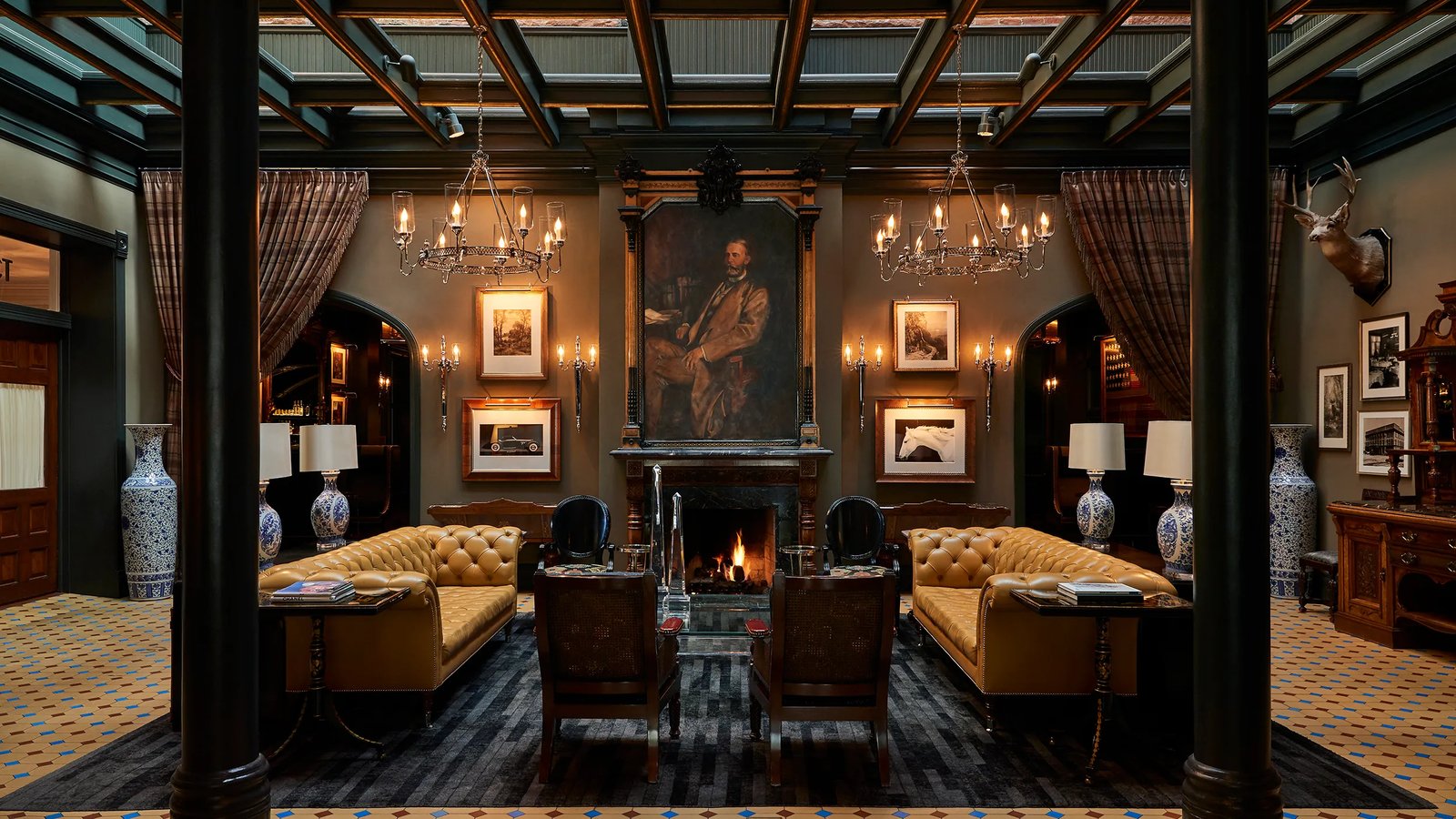 Hotel Jerome, eat & drink