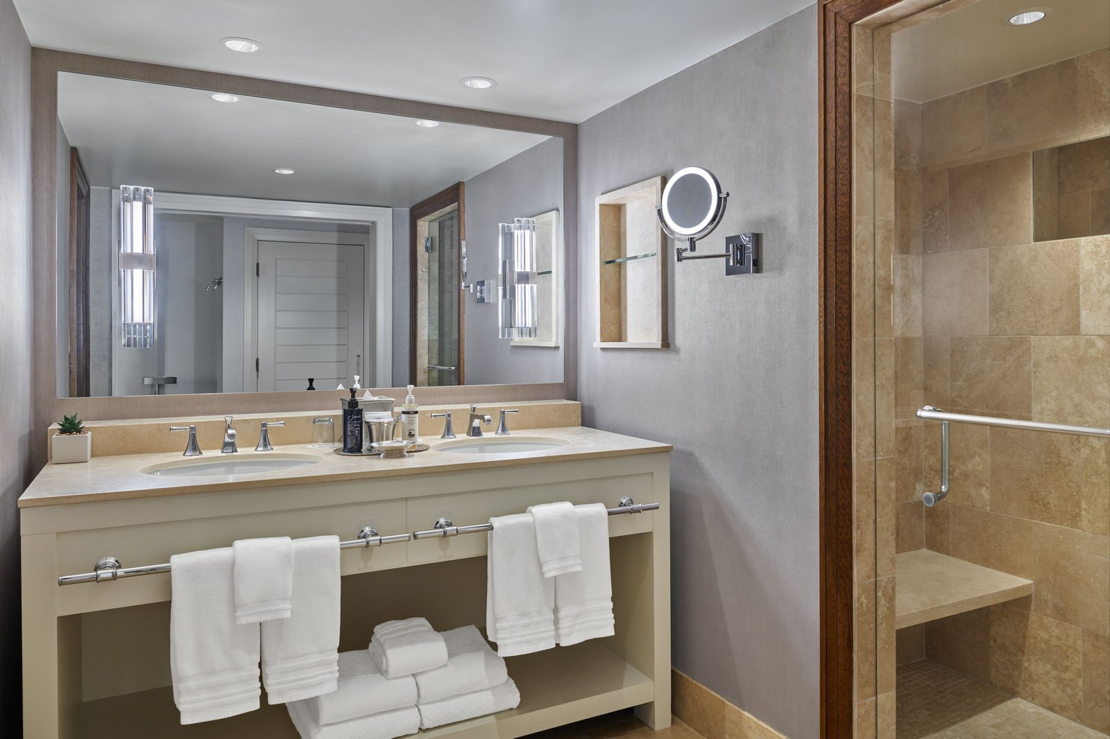 The St. Regis Aspen Resort, rooms