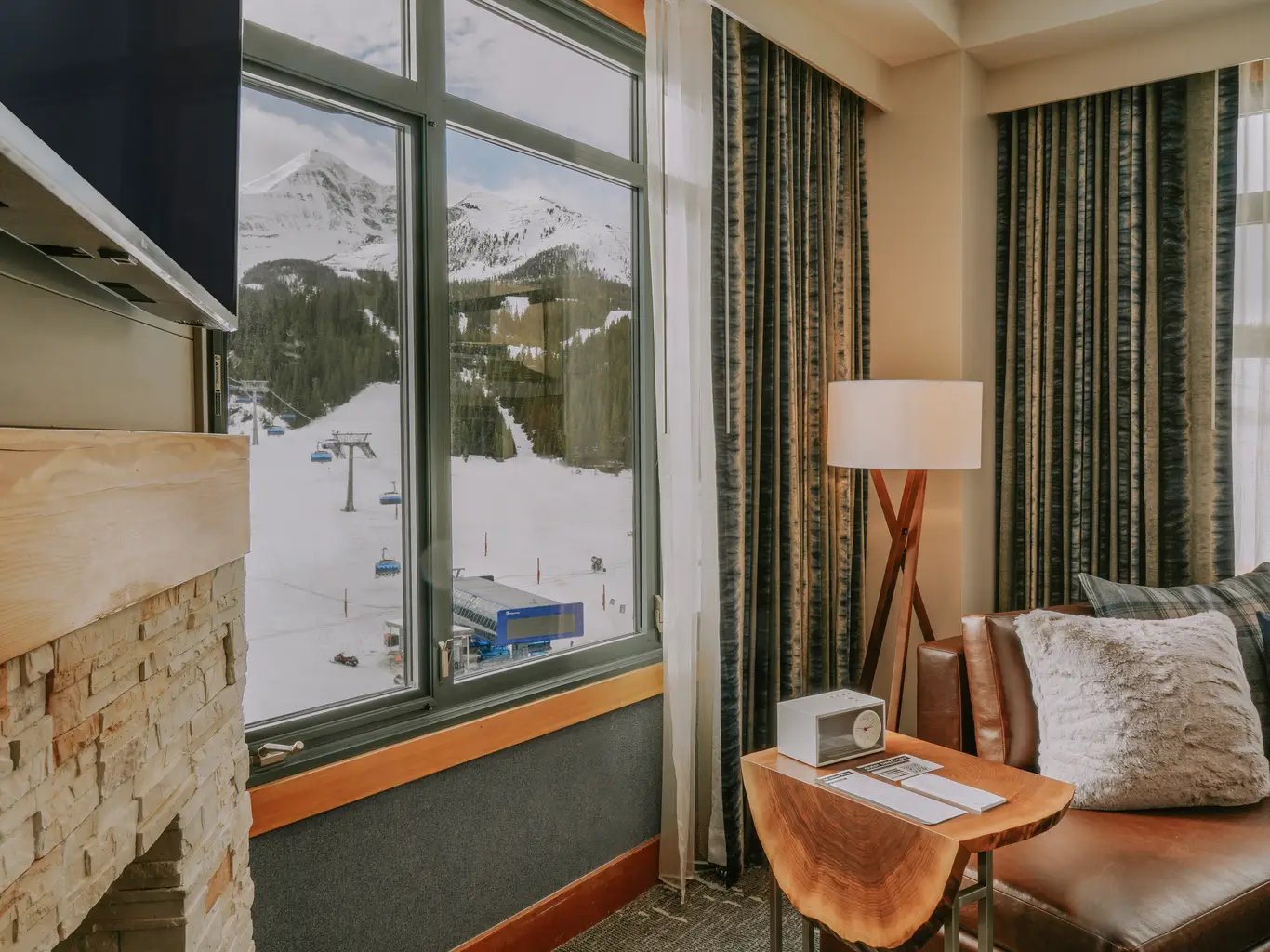 The Summit Hotel, rooms