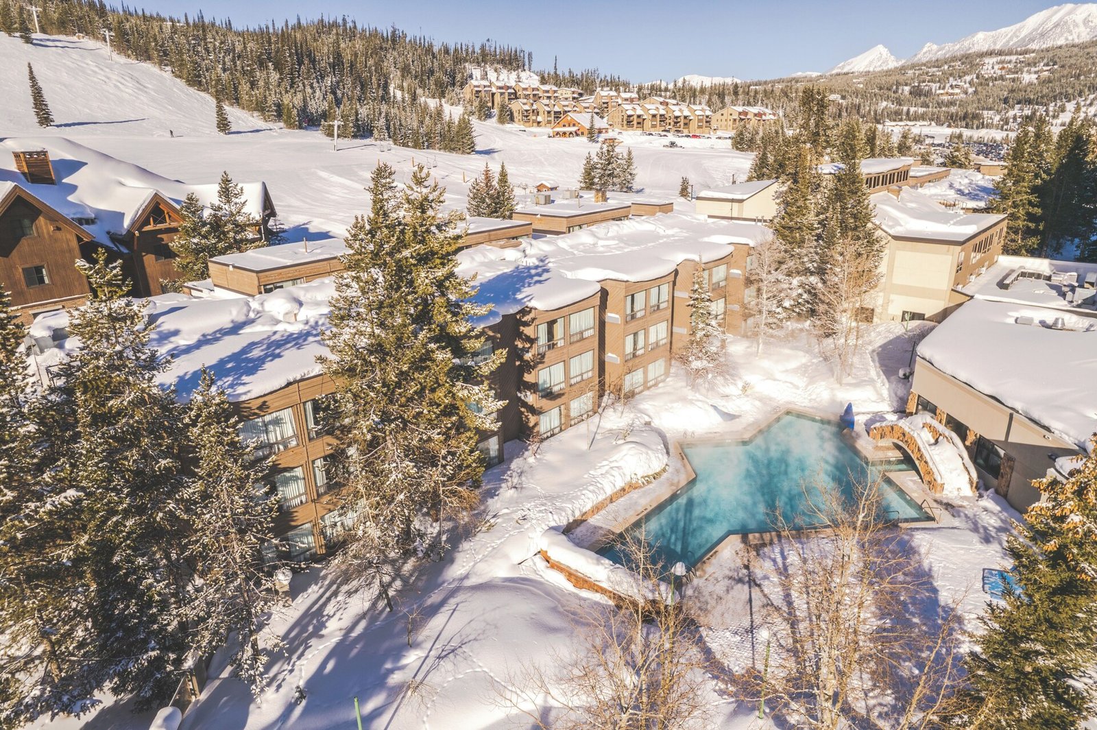 Huntley Lodge, backstory