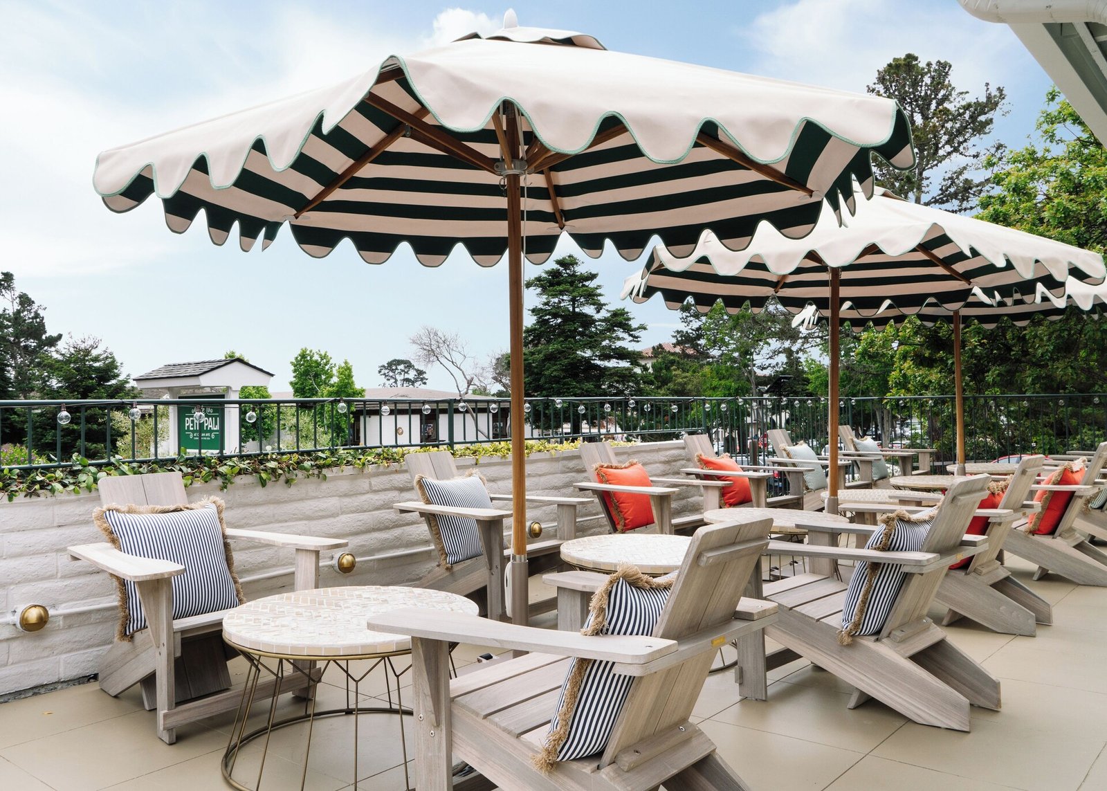 Le Petit Pali at Ocean Ave, vibe