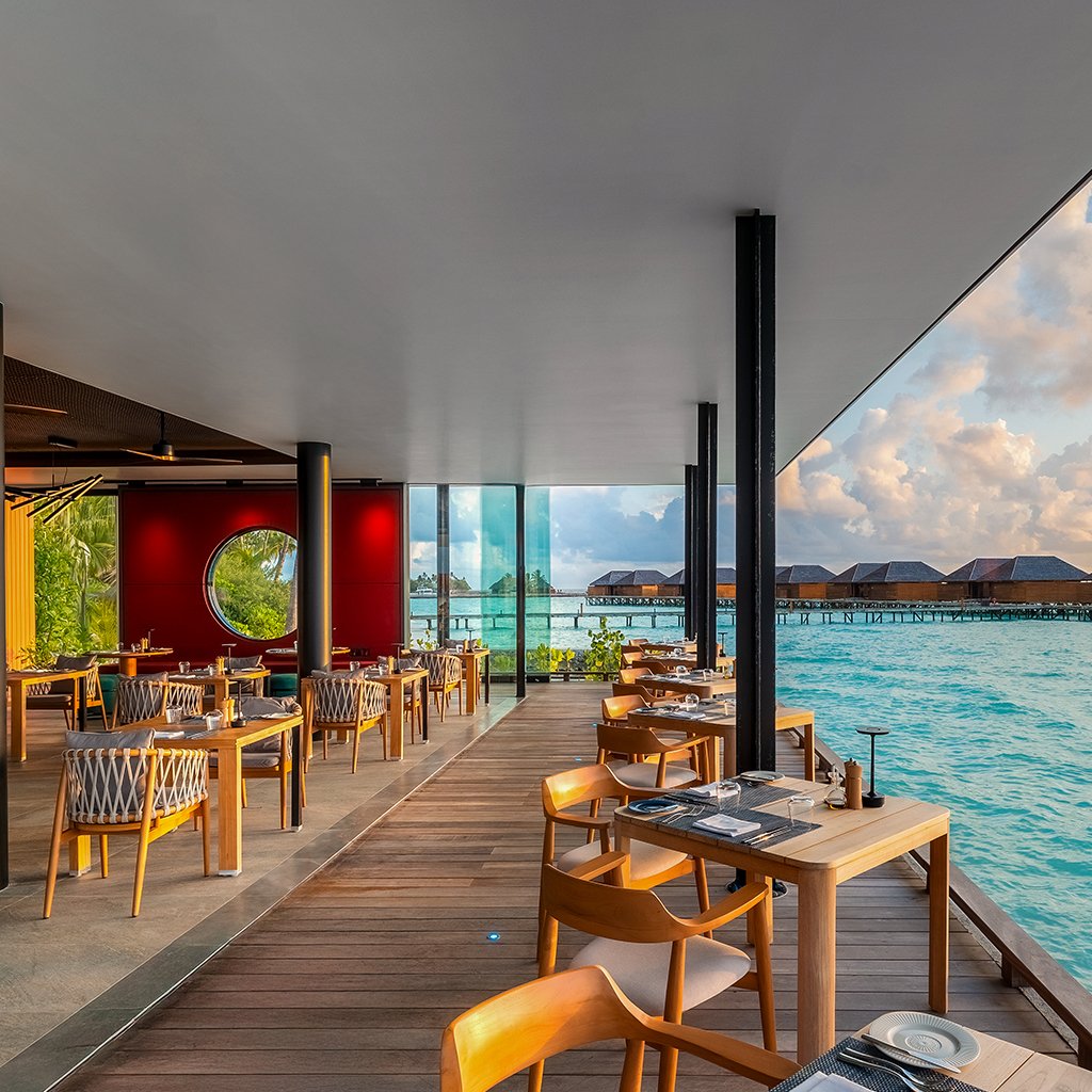 Veligandu Maldives Resort Island, eat & drink