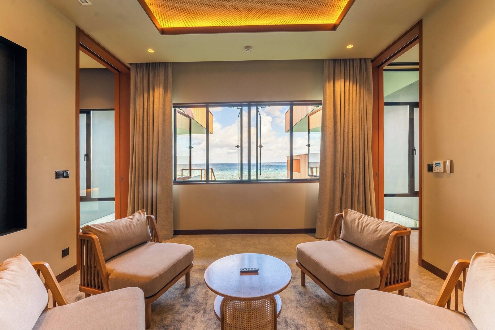 Veligandu Maldives Resort Island, rooms