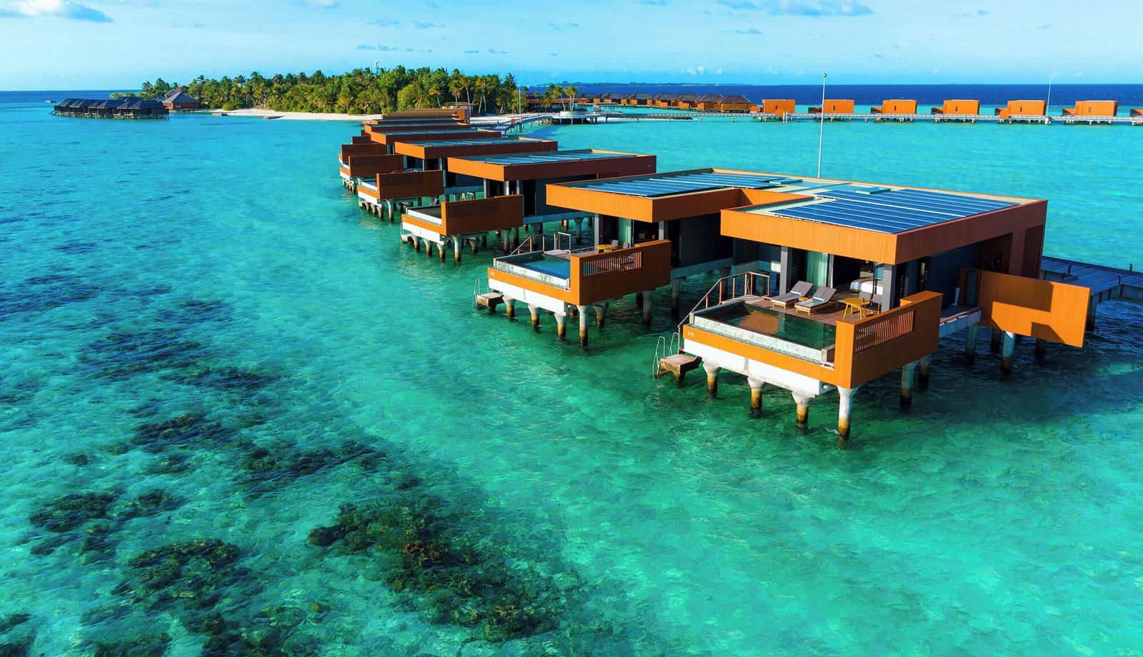 Veligandu Maldives Resort Island, backstory