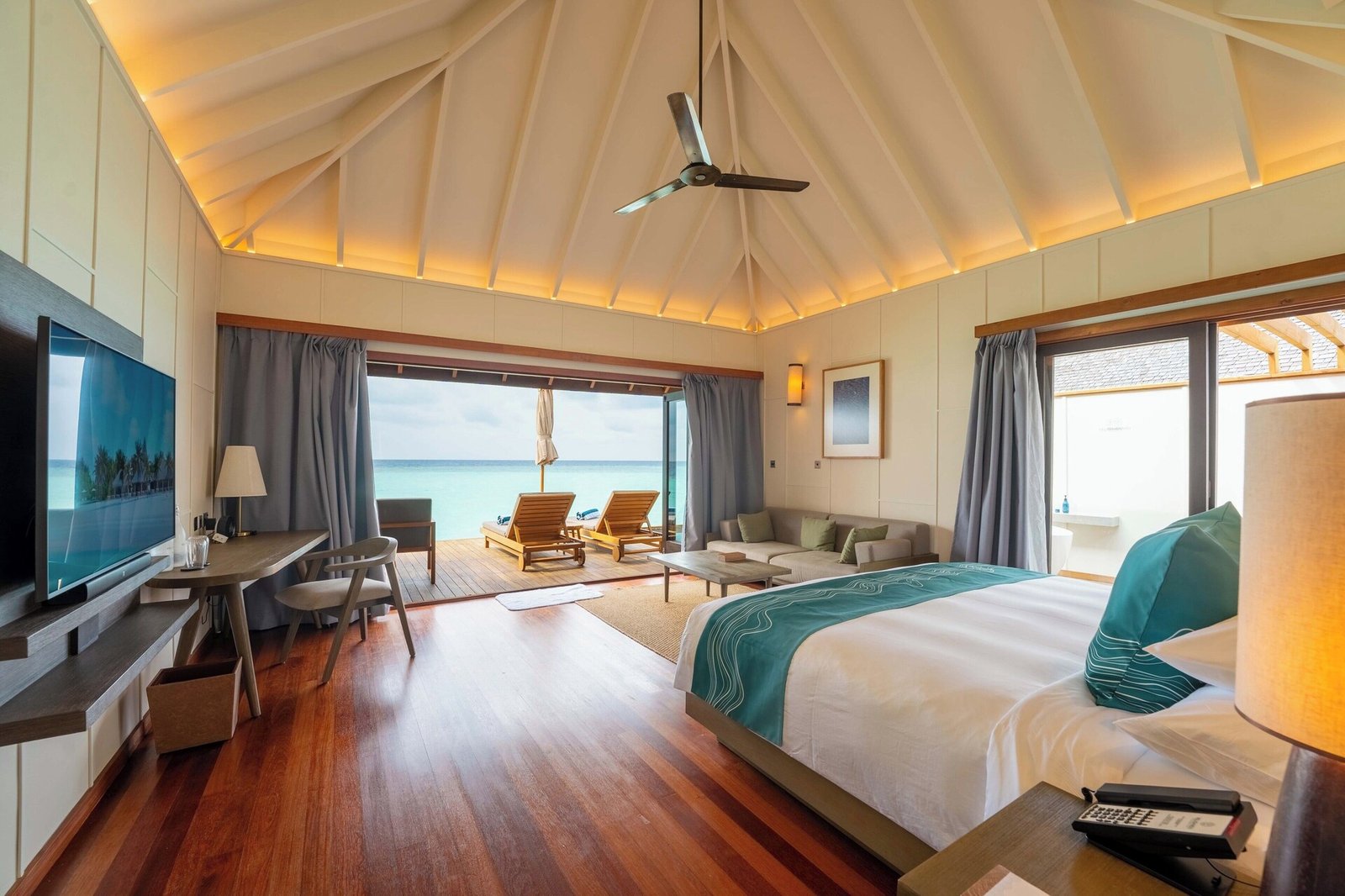 Veligandu Maldives Resort Island, rooms