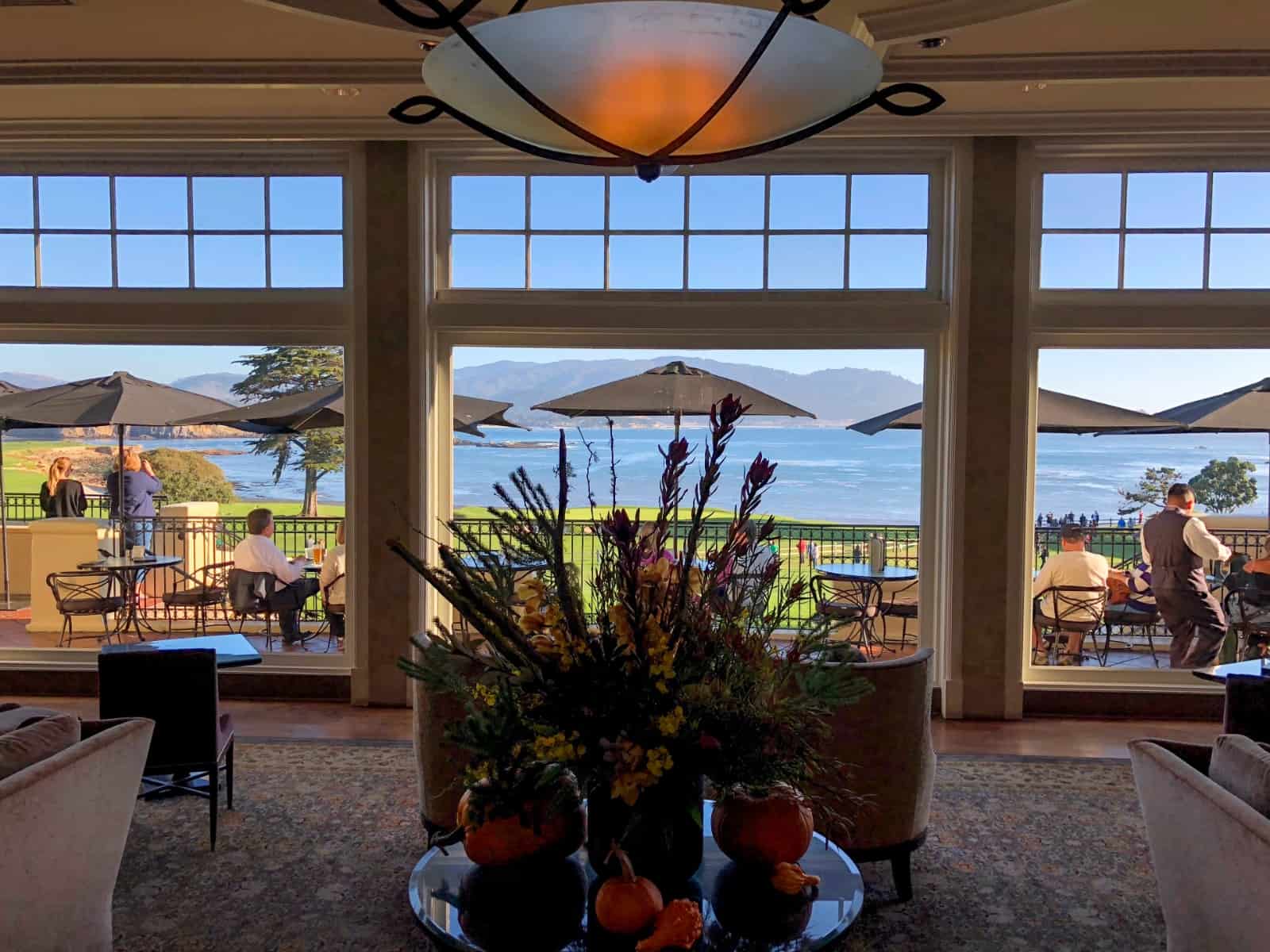 The Lodge at Pebble Beach, vibe