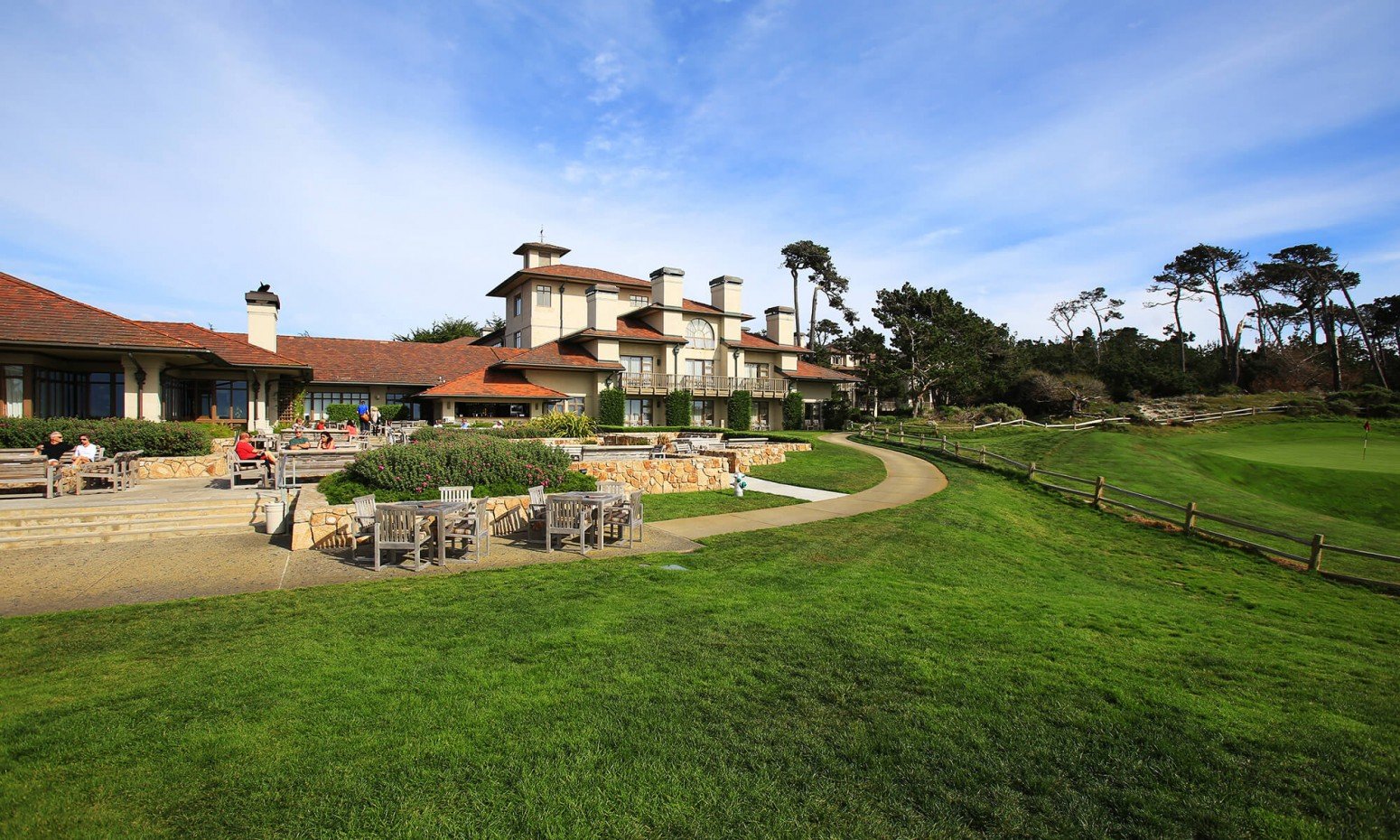 The Inn at Spanish Bay, vibe