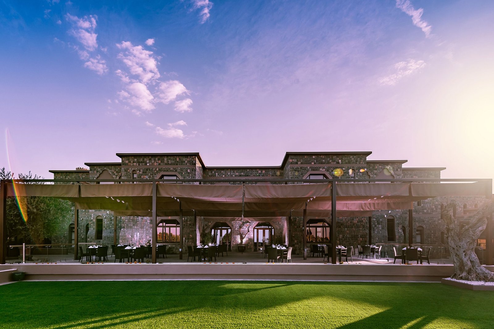 Sahab Resort & Spa, sahab restaurant