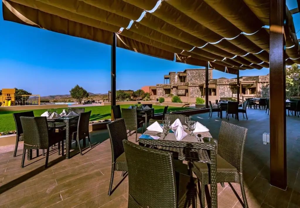 Sahab Resort & Spa, eat & drink